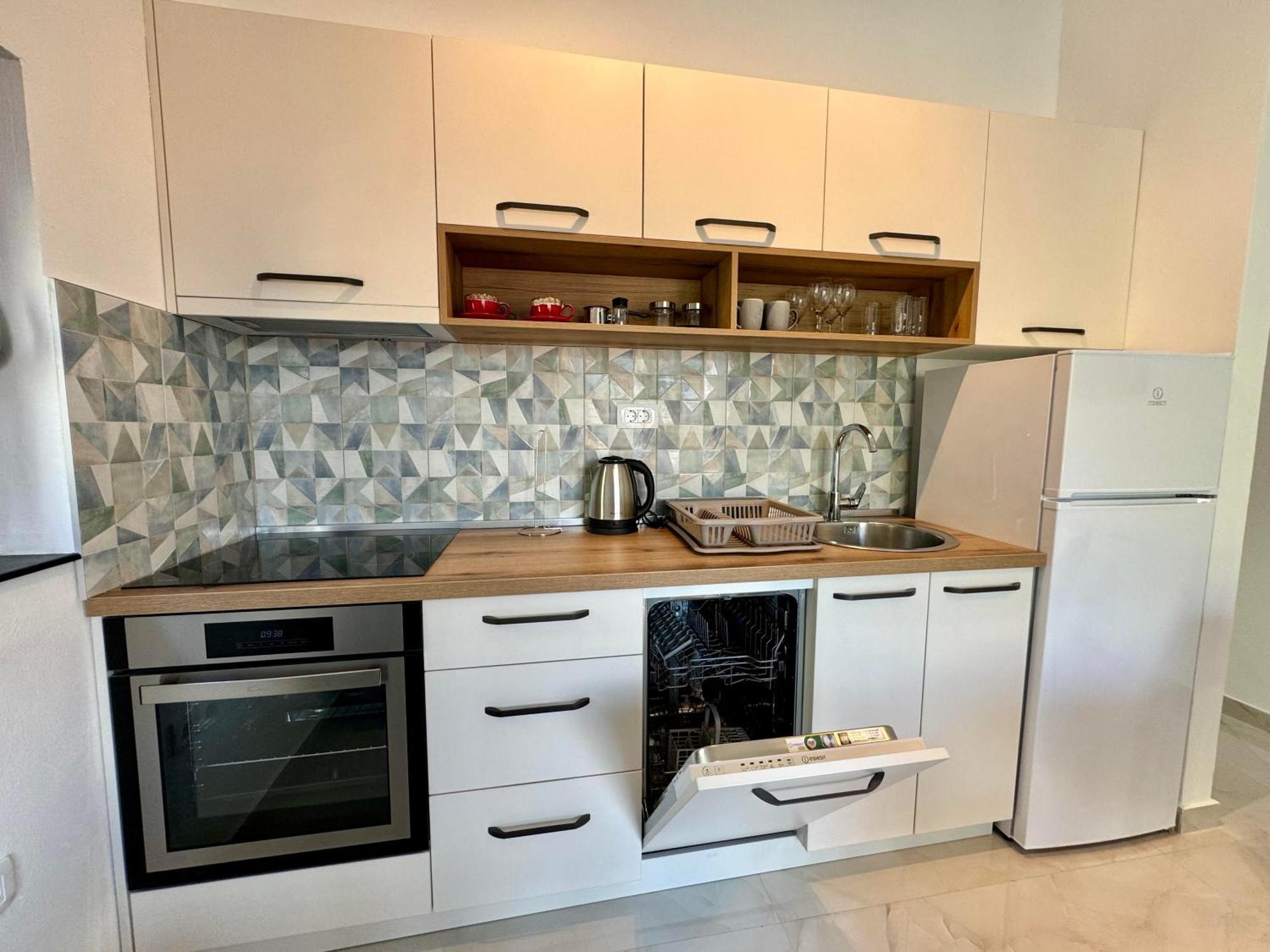 Harmony Garden Apartments Котор Екстер'єр фото