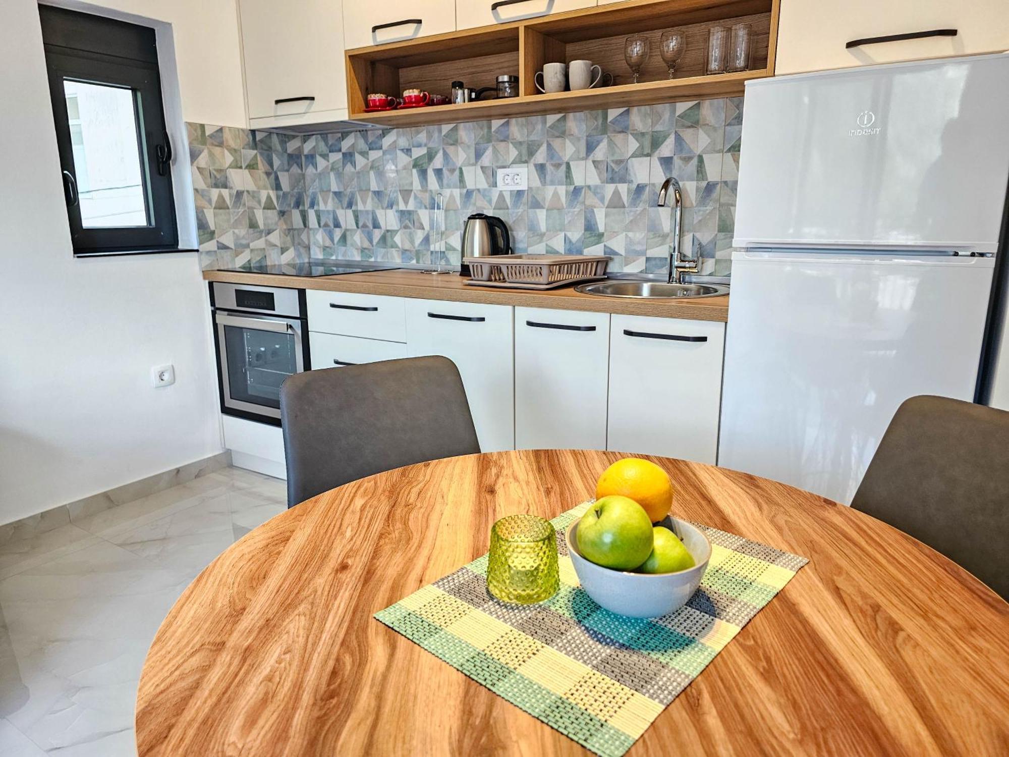 Harmony Garden Apartments Котор Екстер'єр фото