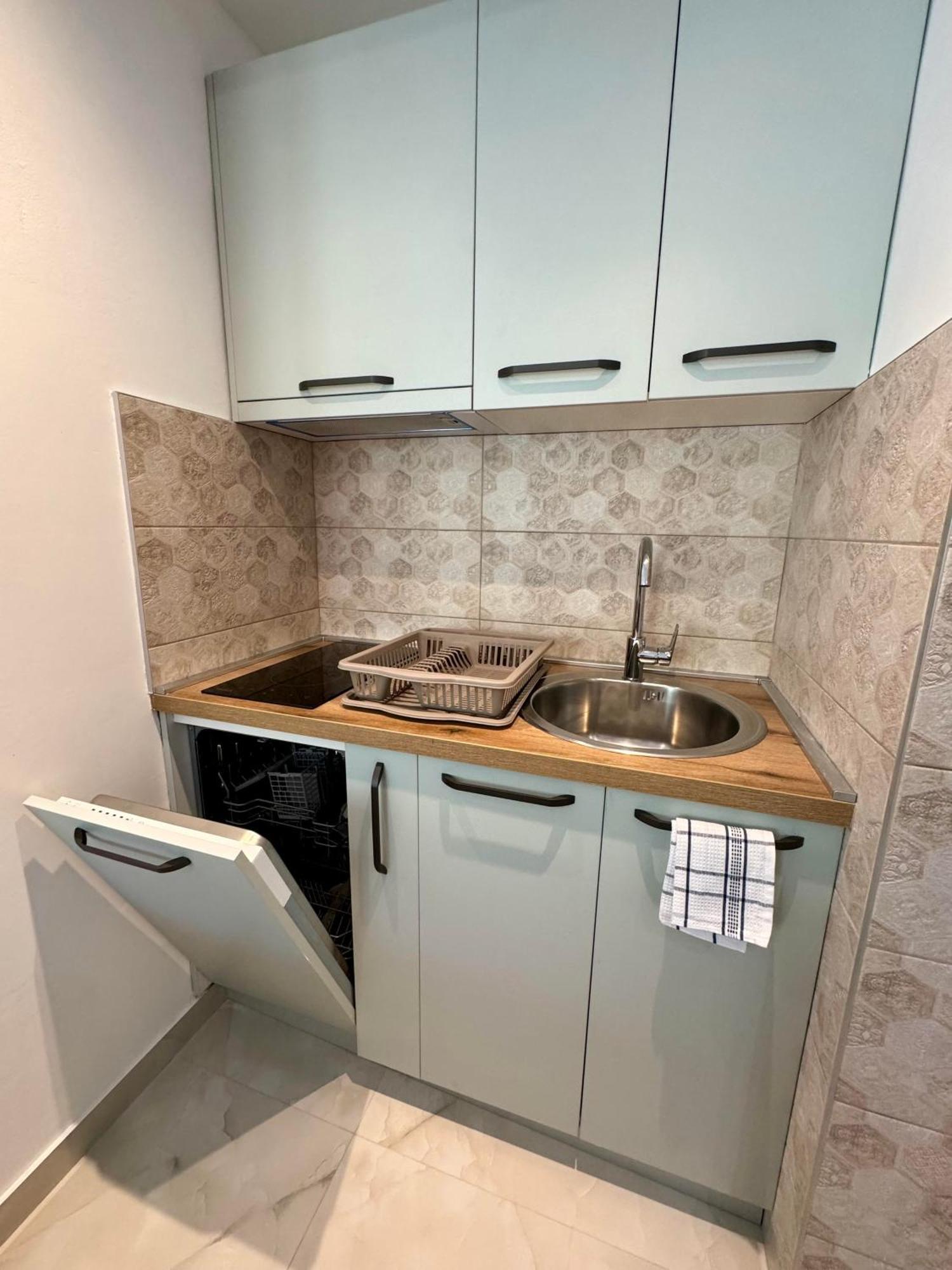 Harmony Garden Apartments Котор Екстер'єр фото
