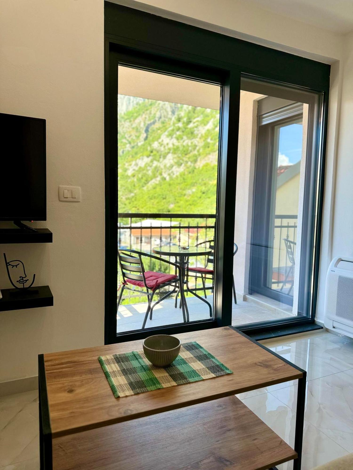 Harmony Garden Apartments Котор Екстер'єр фото