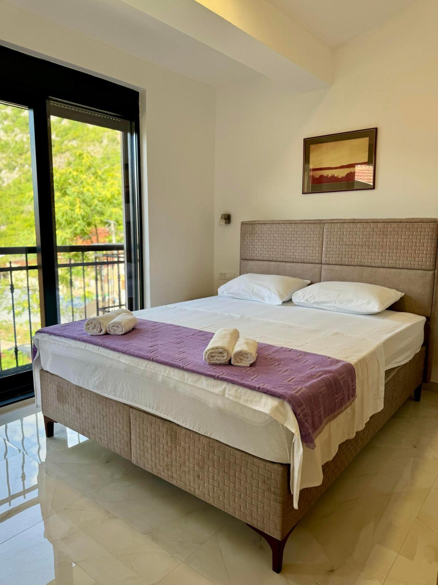Harmony Garden Apartments Котор Екстер'єр фото