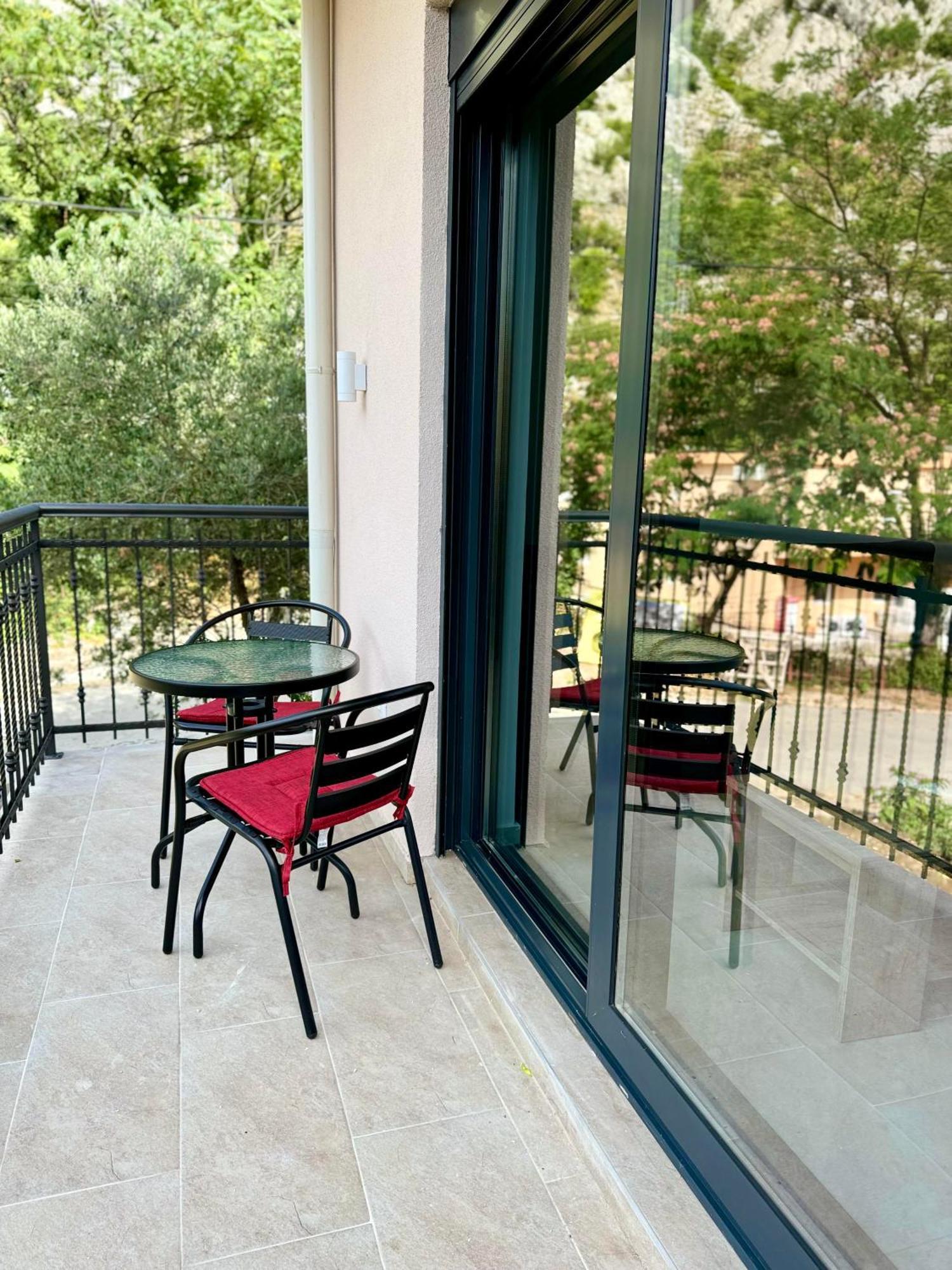 Harmony Garden Apartments Котор Екстер'єр фото