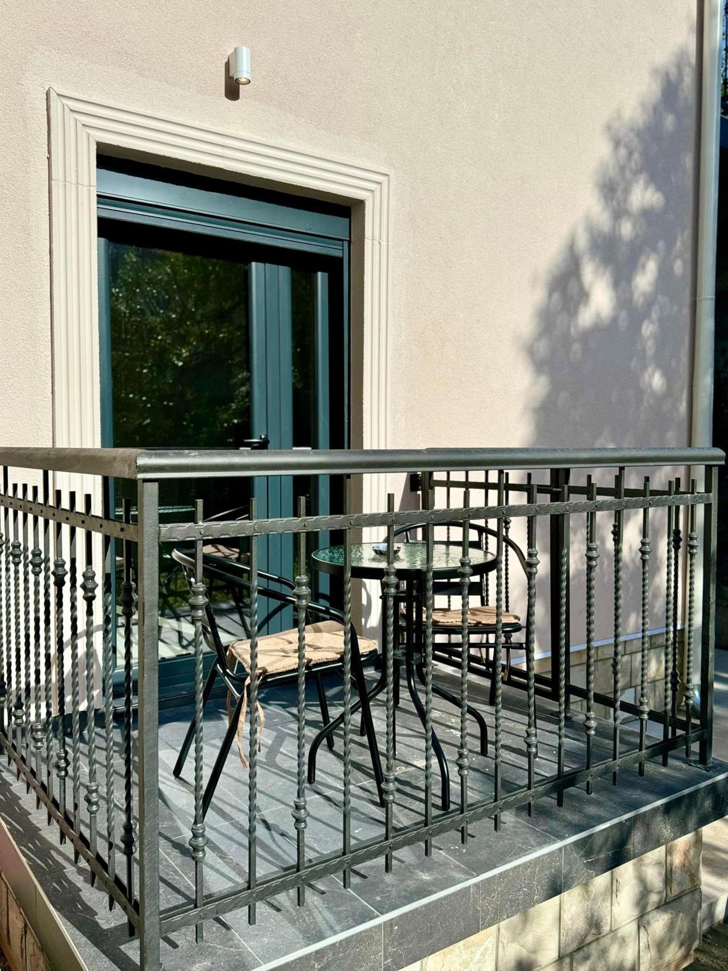 Harmony Garden Apartments Котор Екстер'єр фото